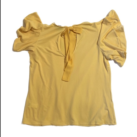 Cece ladies bow back top; size large - Picture 2 of 2